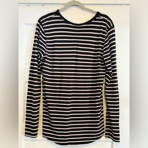 Lululemon Ever Ready Long Sleeve 10 - Picture 4 of 4